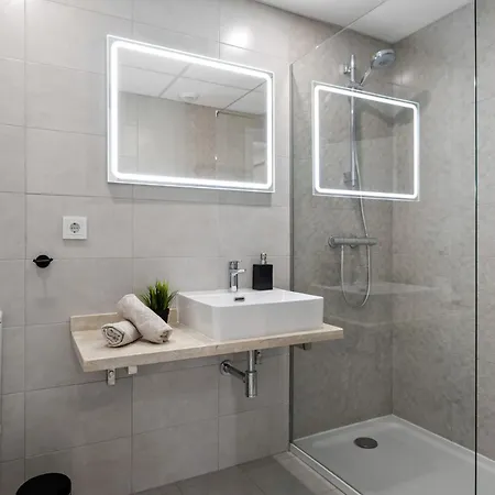 Apartment Luxury New Center - Private Parking Estepona